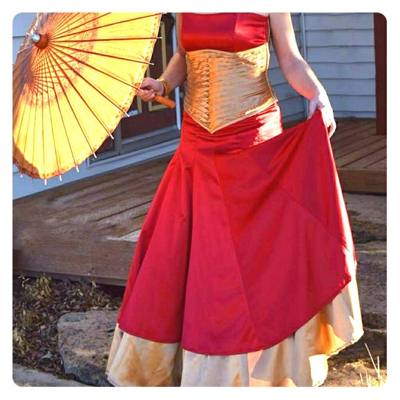 Satin Two-Piece Dress with Arrow Pleating - Picture 4 of 8